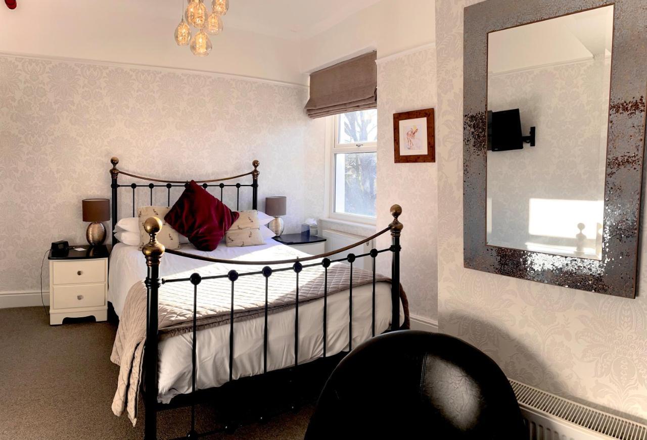 Glenville House - Adults Only - Incl Free Off-Site Health Club With Swimming Pool, Hot Tub, Sauna & Steam Room Bowness-on-Windermere Exteriér fotografie